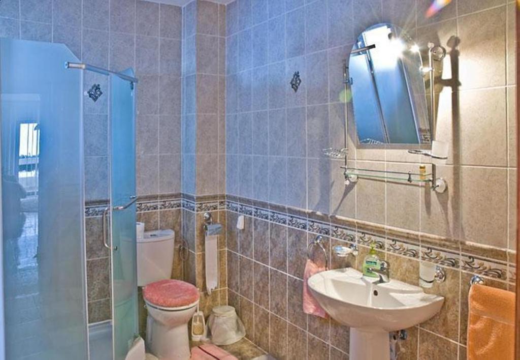 Pensiunea Aurora Izvorul Muntelui ビカズ 部屋 写真